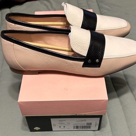Kate Spade Two-Tone Cream and Black Loafers - Picture 3 of 6
